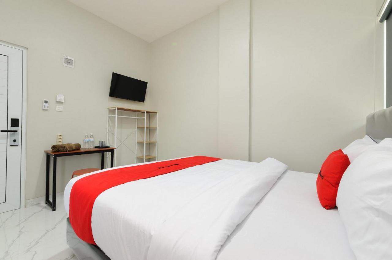 Reddoorz Near Gsg Unila Lampung Hotel Bandar Lampung Exterior photo