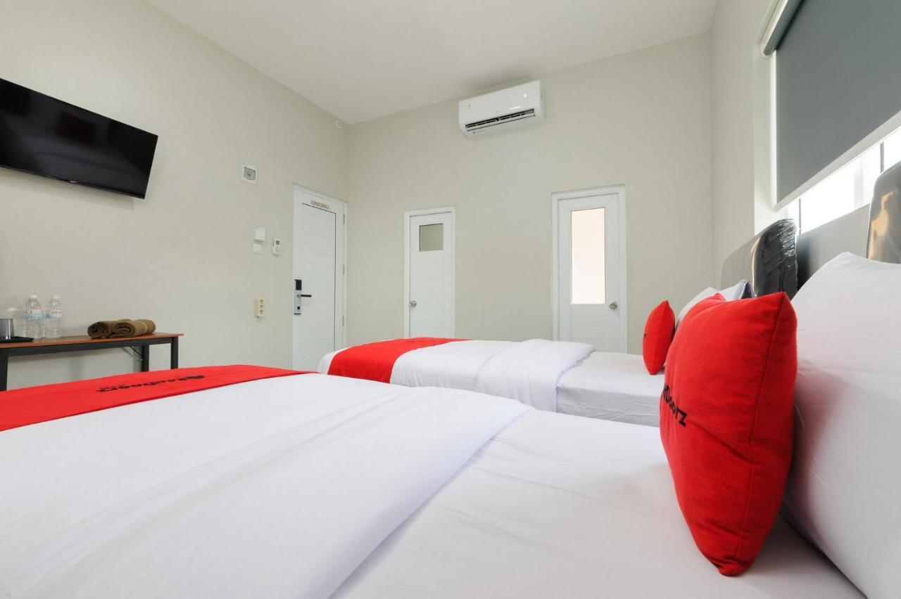 Reddoorz Near Gsg Unila Lampung Hotel Bandar Lampung Exterior photo