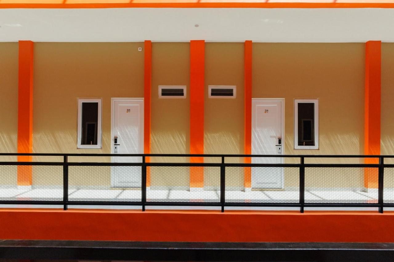 Reddoorz Near Gsg Unila Lampung Hotel Bandar Lampung Exterior photo